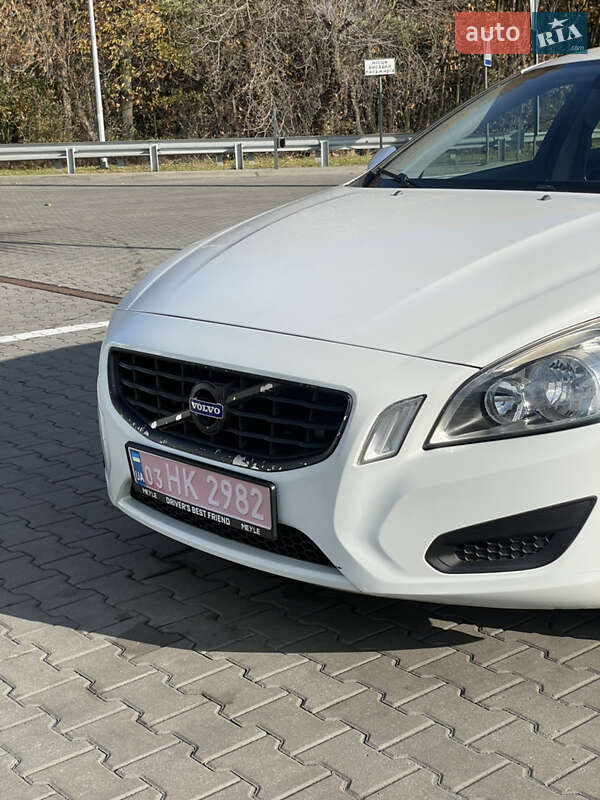 Універсал Volvo V60 2012 в Києві