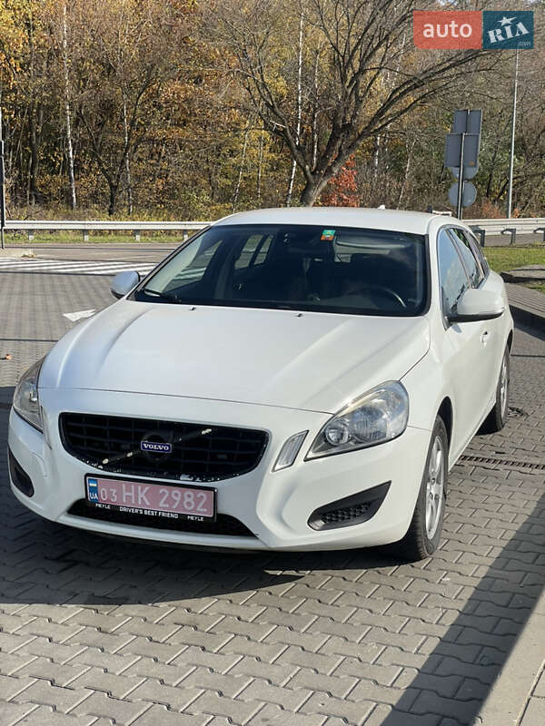Універсал Volvo V60 2012 в Києві