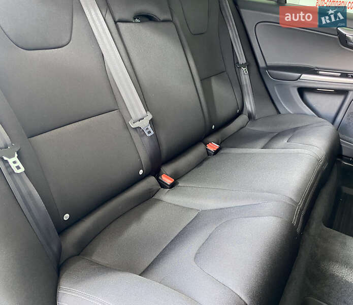 Универсал Volvo V60 2018 в Львове