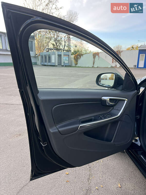 Універсал Volvo V60 2011 в Києві