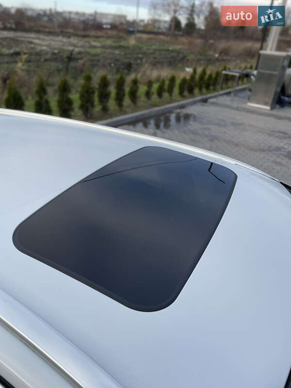 Універсал Volvo V60 2014 в Золочеві