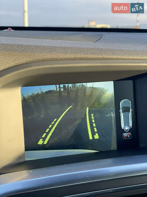 Універсал Volvo V60 2014 в Золочеві