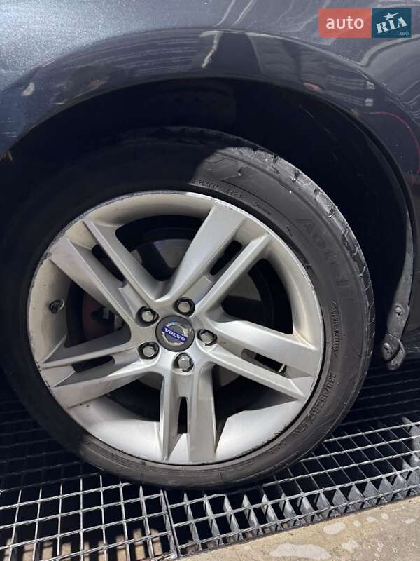 Универсал Volvo V60 2014 в Львове фото 19 Универсал Volvo V60 2014 в Львове