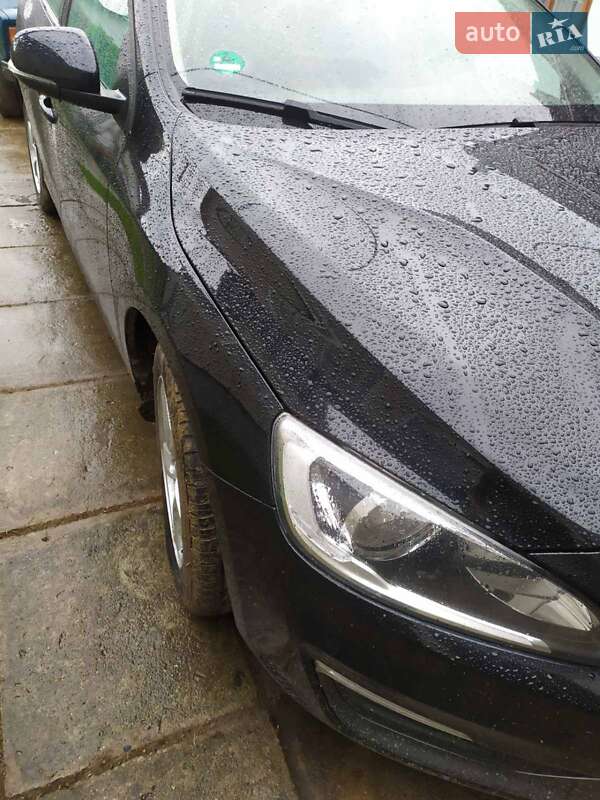 Універсал Volvo V60 2014 в Стрию фото 14 Універсал Volvo V60 2014 в Стрию