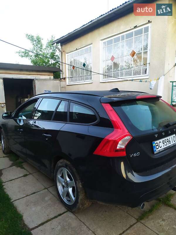 Універсал Volvo V60 2014 в Стрию фото 24 Універсал Volvo V60 2014 в Стрию