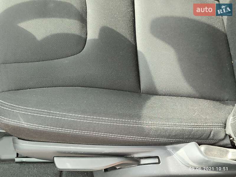 Універсал Volvo V60 2014 в Стрию фото 31 Універсал Volvo V60 2014 в Стрию