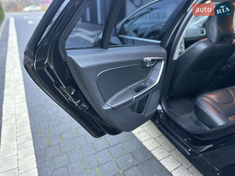 Универсал Volvo V60 2011 в Бродах фото 15 Универсал Volvo V60 2011 в Бродах