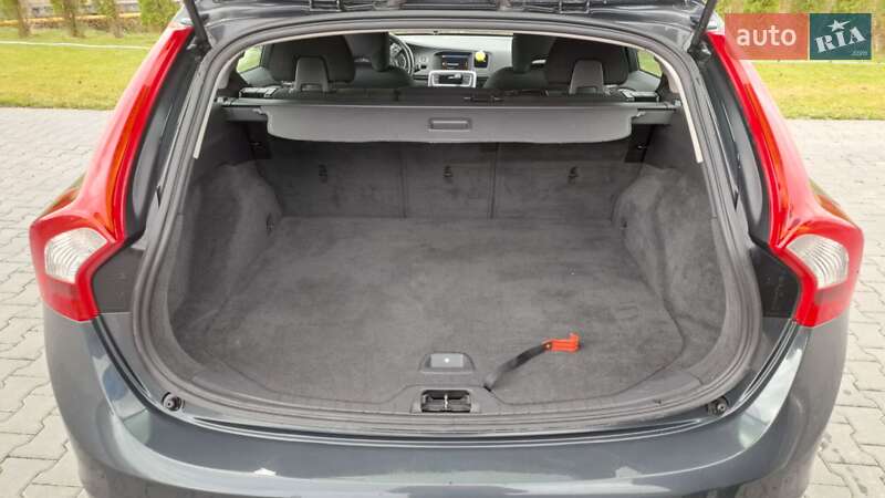 Универсал Volvo V60 2011 в Зборове