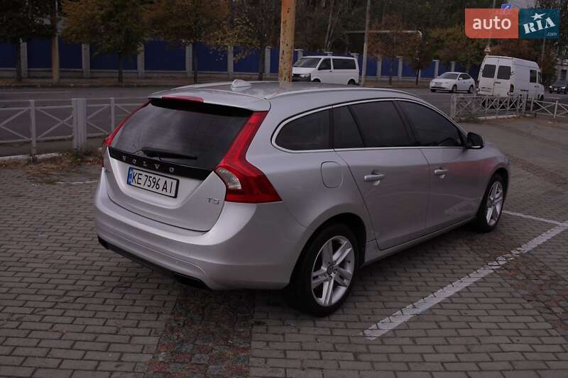 Универсал Volvo V60 2014 в Каменском фото 8 Универсал Volvo V60 2014 в Каменском