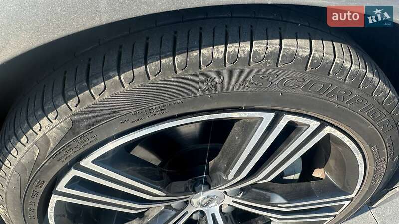 Универсал Volvo V60 2021 в Дубно