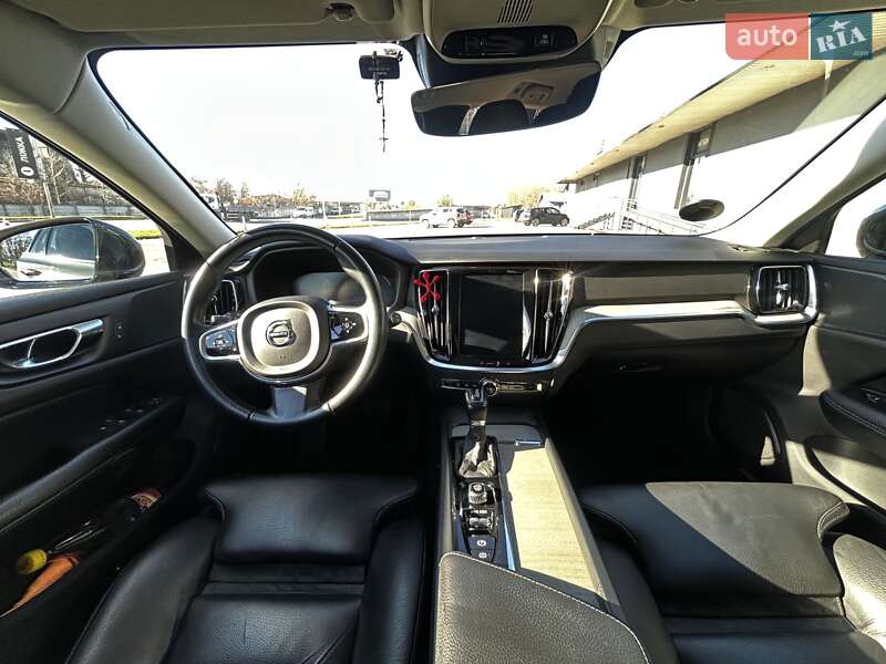 Универсал Volvo V60 2019 в Львове