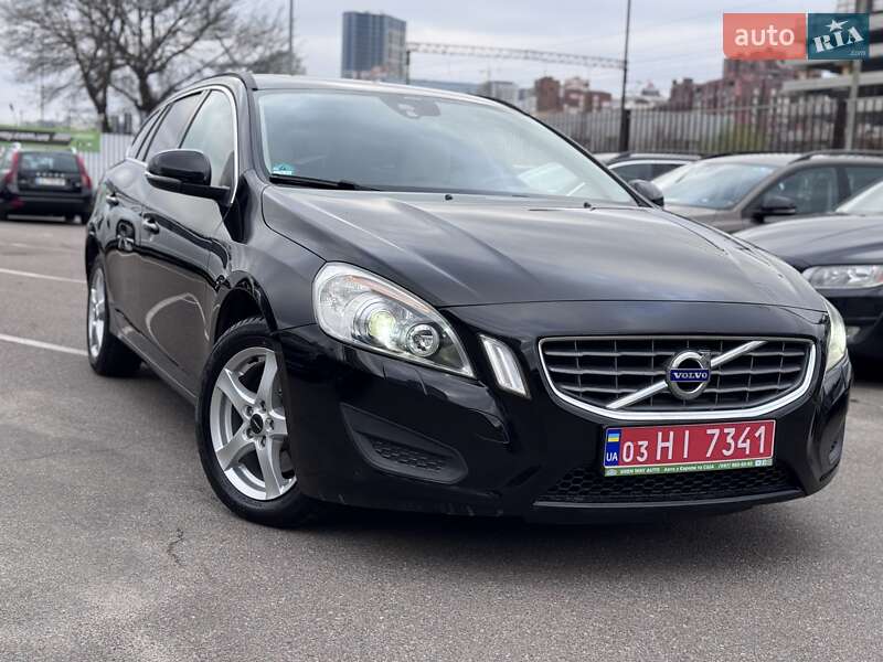 Універсал Volvo V60 2012 в Києві