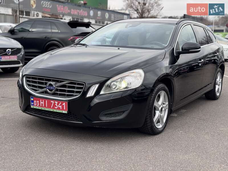 Універсал Volvo V60 2012 в Києві