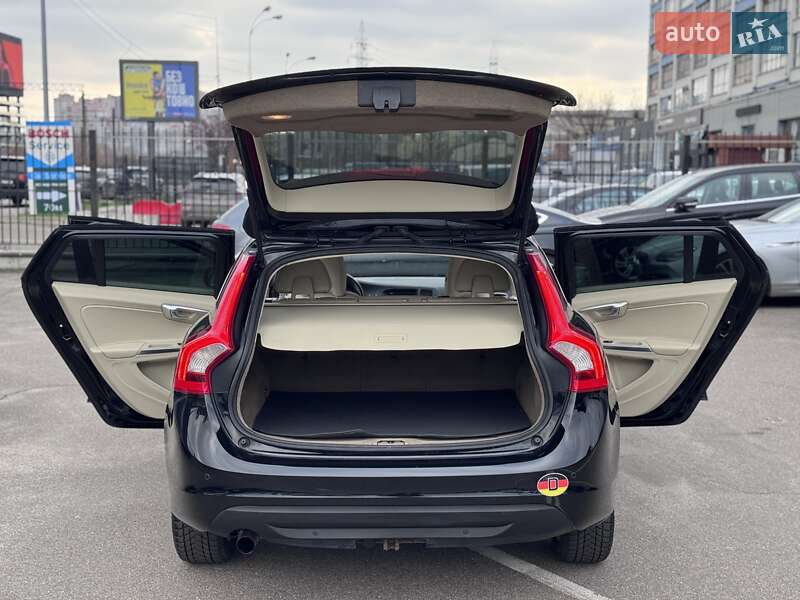 Універсал Volvo V60 2012 в Києві