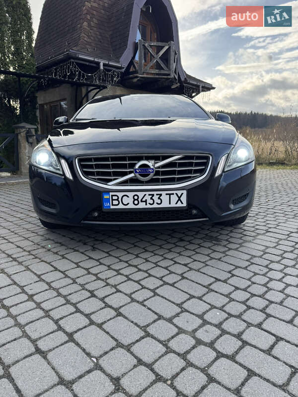 Універсал Volvo V60 2010 в Трускавці