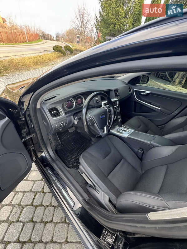 Універсал Volvo V60 2010 в Трускавці