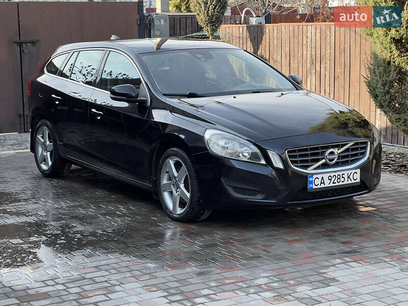 Универсал Volvo V60 2011 в Черкассах