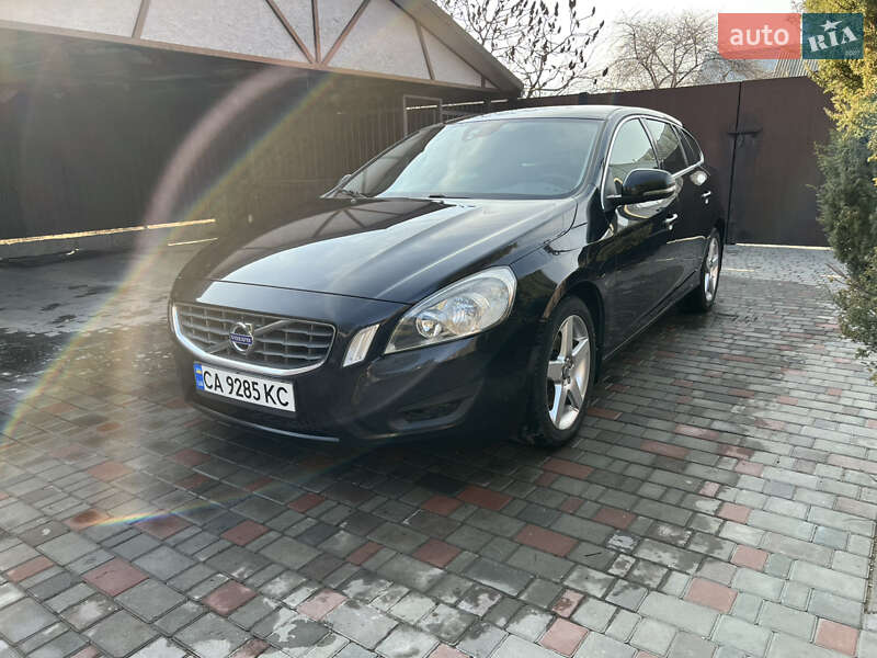 Универсал Volvo V60 2011 в Черкассах
