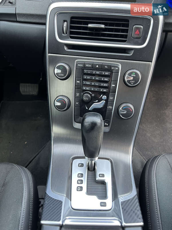 Универсал Volvo V60 2011 в Черкассах