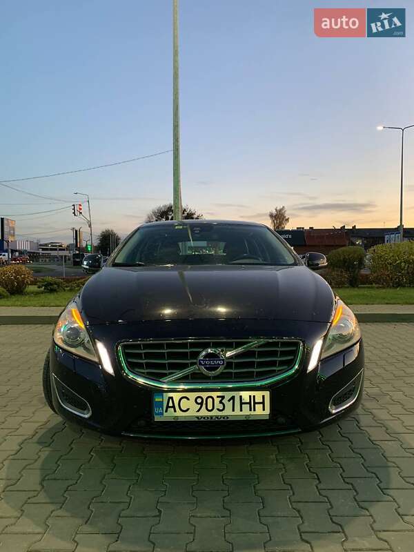 Универсал Volvo V60 2011 в Львове фото 12 Универсал Volvo V60 2011 в Львове