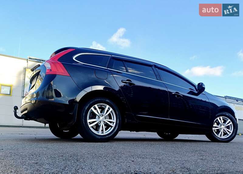 Универсал Volvo V60 2012 в Киеве