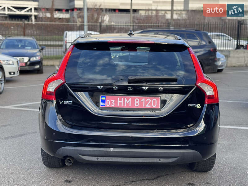 Универсал Volvo V60 2012 в Киеве фото 10 Универсал Volvo V60 2012 в Киеве