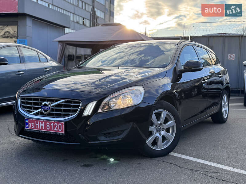 Универсал Volvo V60 2012 в Киеве фото 13 Универсал Volvo V60 2012 в Киеве