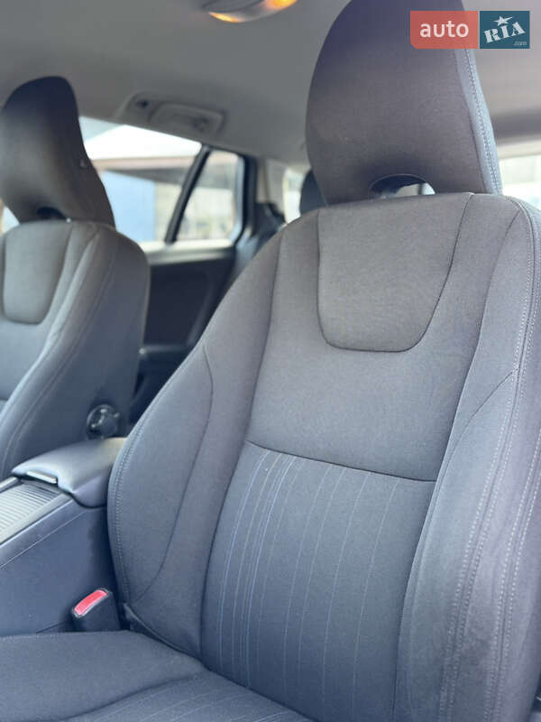 Универсал Volvo V60 2012 в Киеве фото 32 Универсал Volvo V60 2012 в Киеве