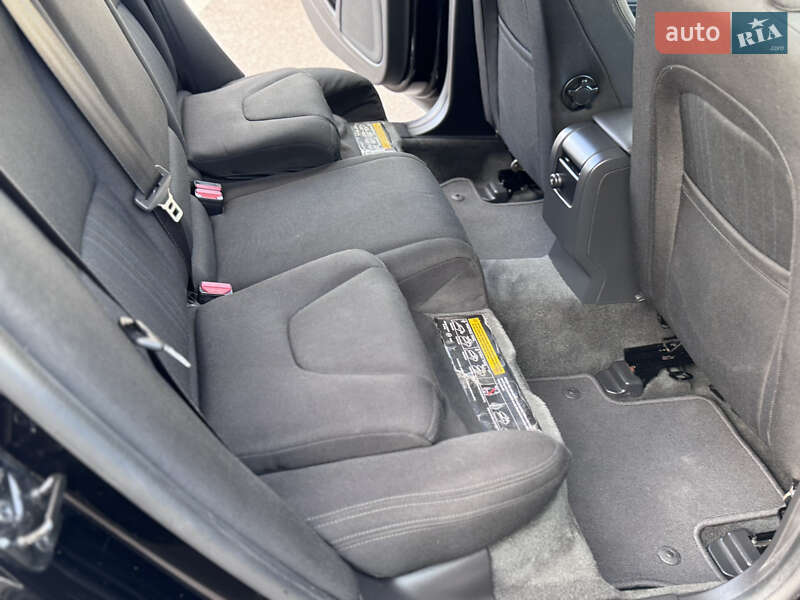 Универсал Volvo V60 2012 в Киеве фото 38 Универсал Volvo V60 2012 в Киеве
