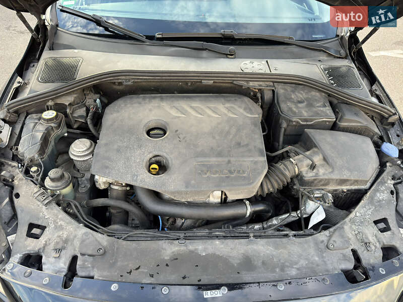 Универсал Volvo V60 2012 в Киеве фото 56 Универсал Volvo V60 2012 в Киеве