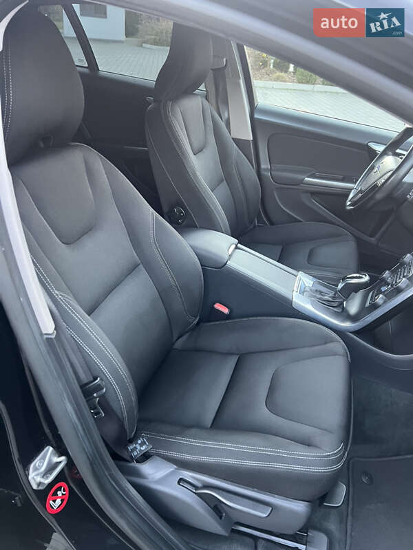 Универсал Volvo V60 2014 в Луцке
