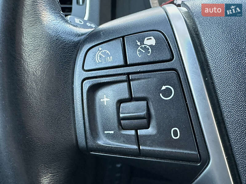 Универсал Volvo V60 2011 в Луцке