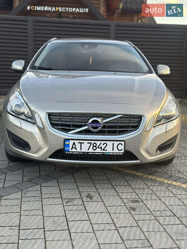 Универсал Volvo V60 2011 в Стрые фото 2 Универсал Volvo V60 2011 в Стрые