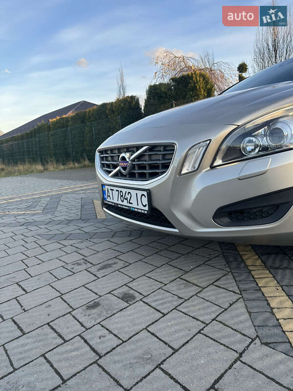 Универсал Volvo V60 2011 в Стрые фото 11 Универсал Volvo V60 2011 в Стрые