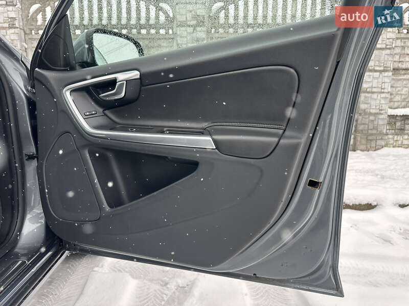 Универсал Volvo V60 2016 в Стрые