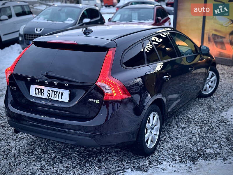Універсал Volvo V60 2011 в Стрию