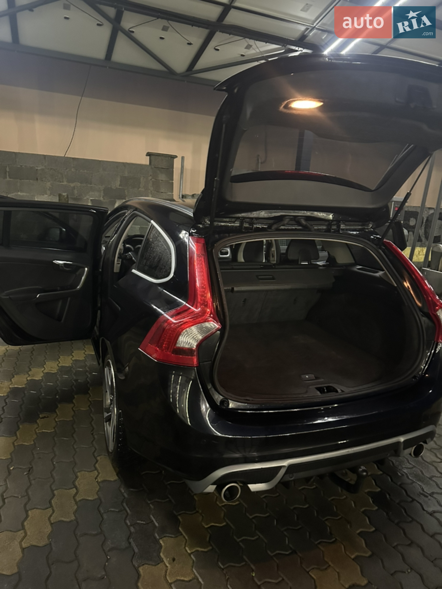 2011 Volvo V60 - мініатюра 7