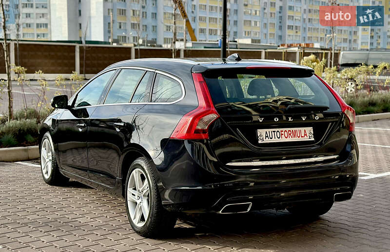 Универсал Volvo V60 2014 в Киеве