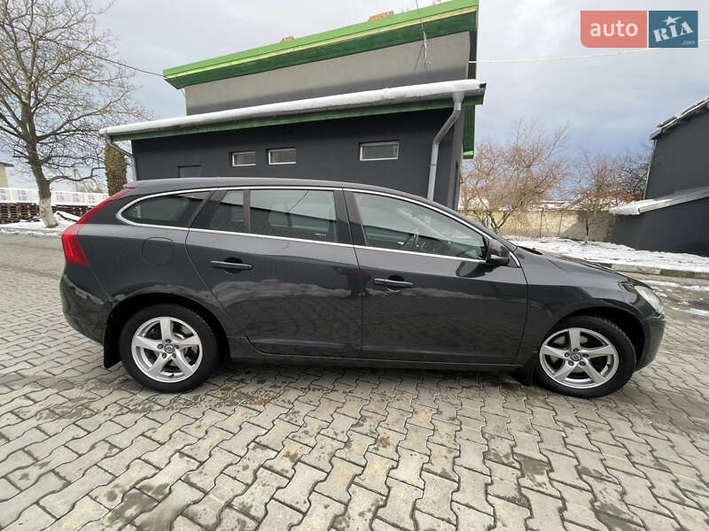 Volvo V60 2011