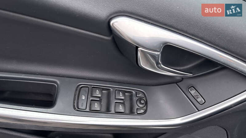 Універсал Volvo V60 2015 в Львові