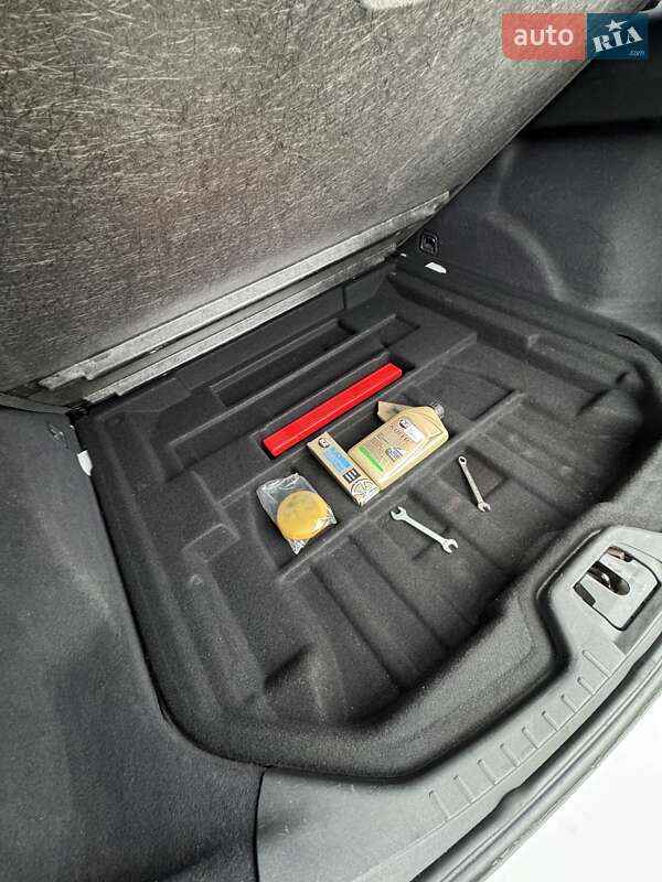 Универсал Volvo V60 2016 в Сумах