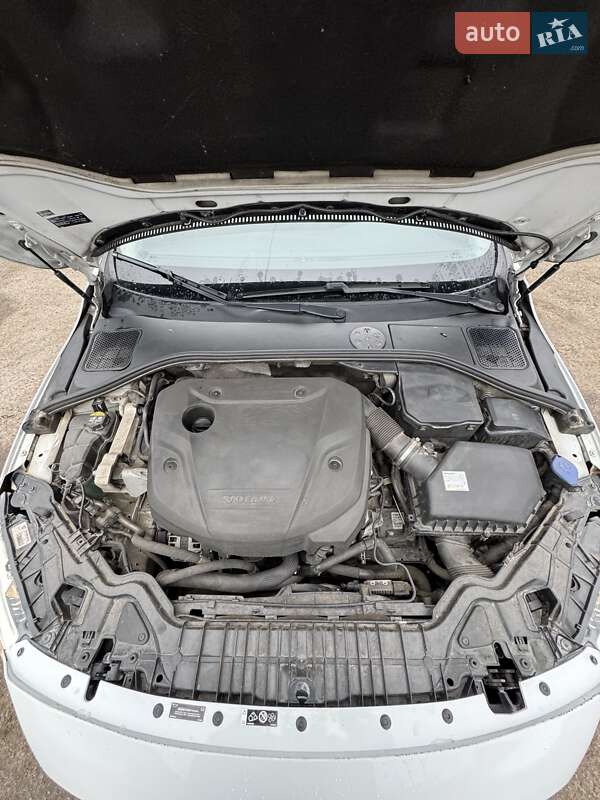 Универсал Volvo V60 2016 в Сумах