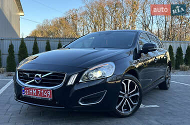 Універсал Volvo V60 2011 в Луцьку