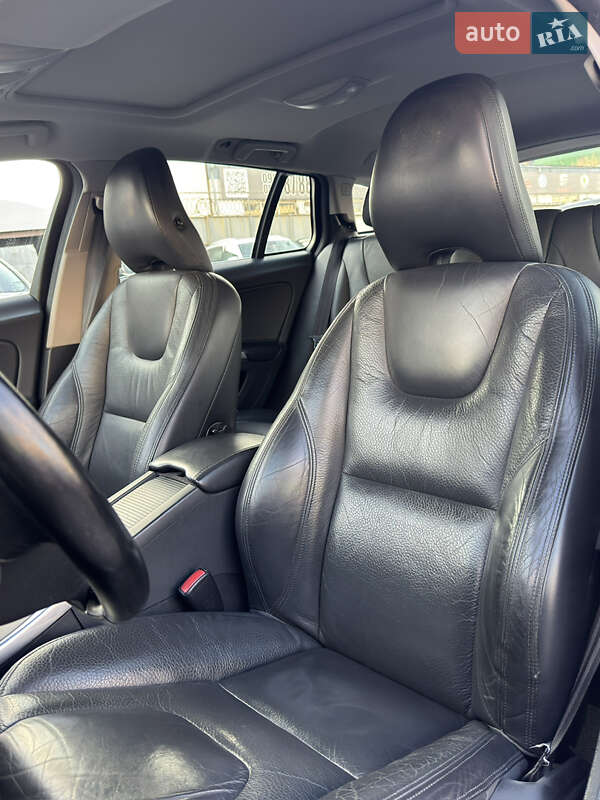 Універсал Volvo V60 2011 в Києві фото 25 Універсал Volvo V60 2011 в Києві