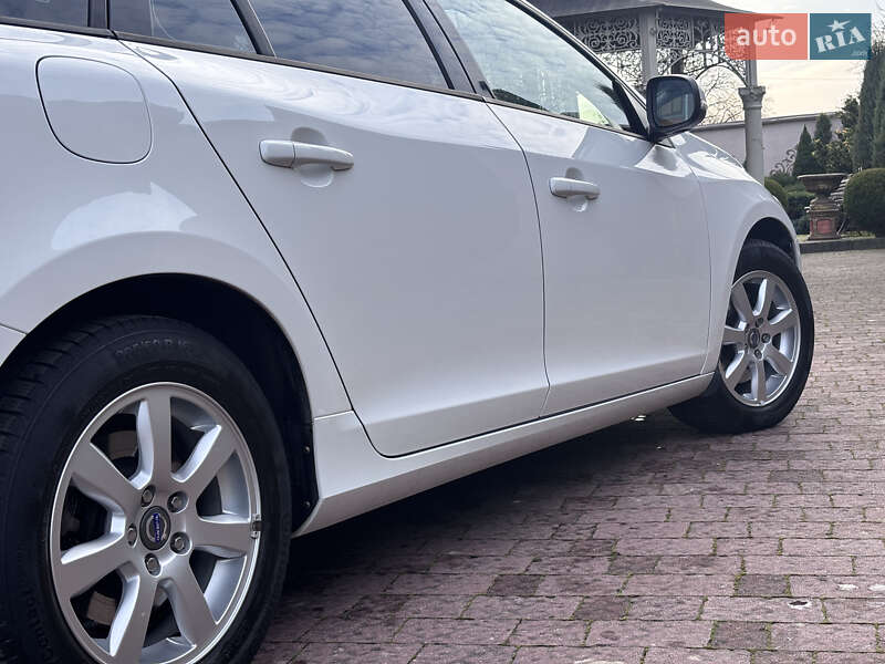 Универсал Volvo V60 2013 в Стрые