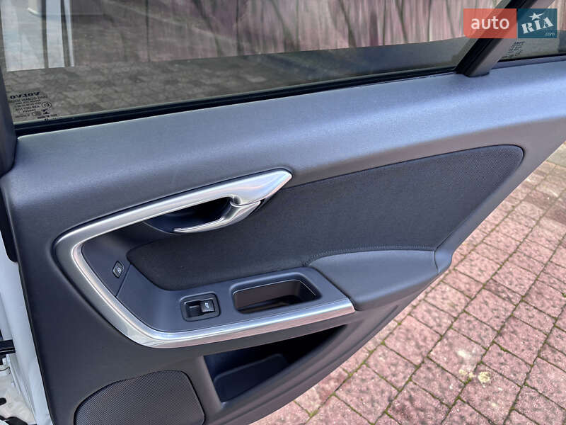 Универсал Volvo V60 2013 в Стрые