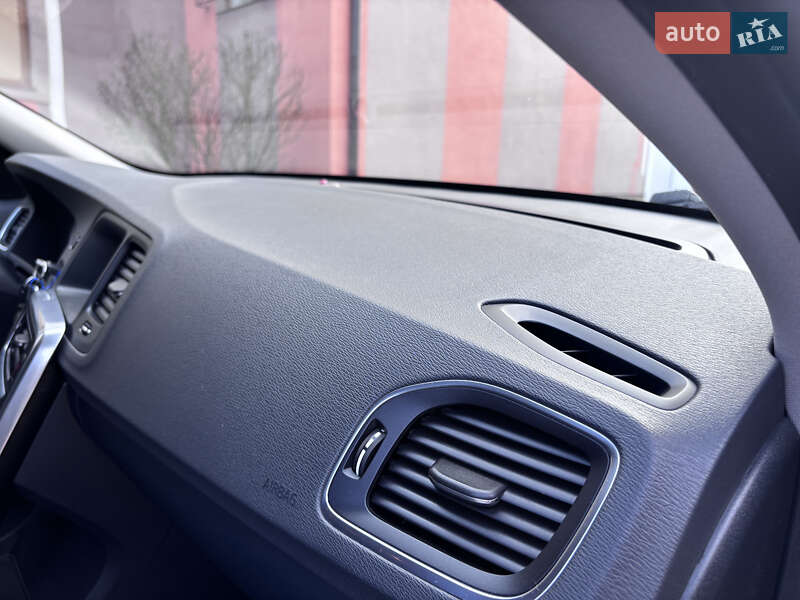 Универсал Volvo V60 2013 в Стрые