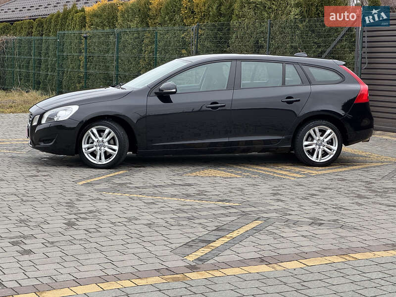 Универсал Volvo V60 2012 в Стрые фото 26 Универсал Volvo V60 2012 в Стрые