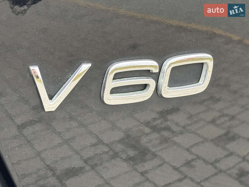 Универсал Volvo V60 2012 в Стрые фото 78 Универсал Volvo V60 2012 в Стрые