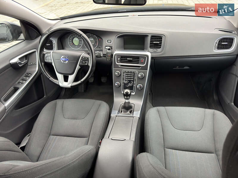 Универсал Volvo V60 2012 в Стрые фото 133 Универсал Volvo V60 2012 в Стрые